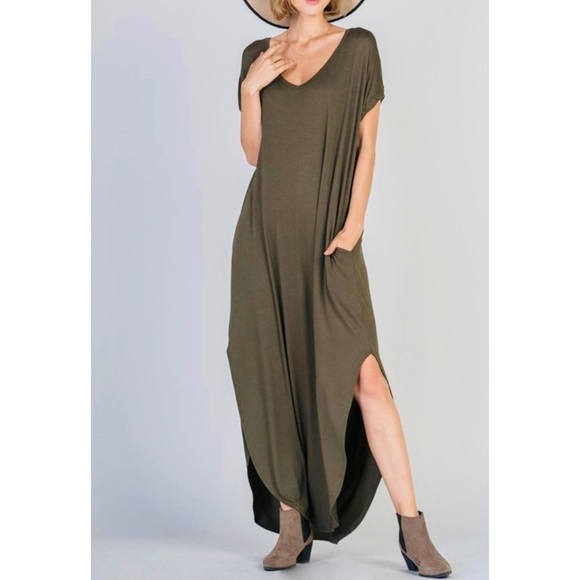 Dresses & Skirts - LAST ONE! Oversized V-Neck Maxi Tee Dress